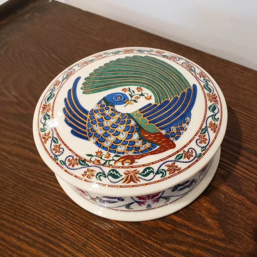 Vintage Byzantium Elizabeth Arden Ceramic Powder Trinket Box Peacock Bird Gold